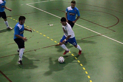 marchese e altri giocatori del mascalucia C5 durante una partita