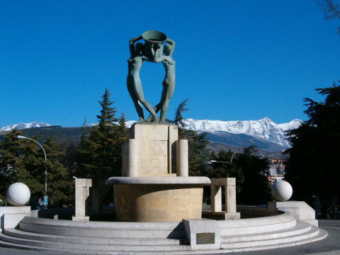 la fontana luminosa a L'Aquila