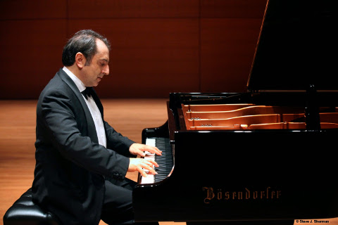 Carlo Grante al piano