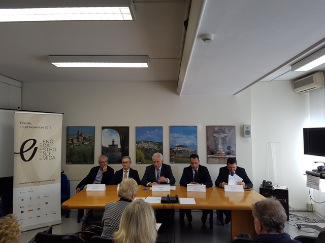 presentazione biennale Enogastronomica a firenze